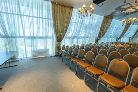 Конференц-зал в конгресс-холле Ривьера